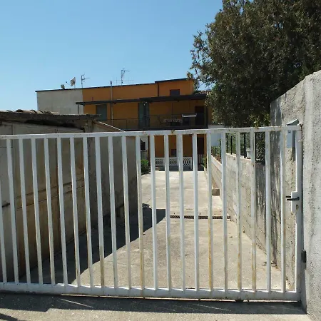 Ampissimo Vicino Universita E Ospedale קטנזארו